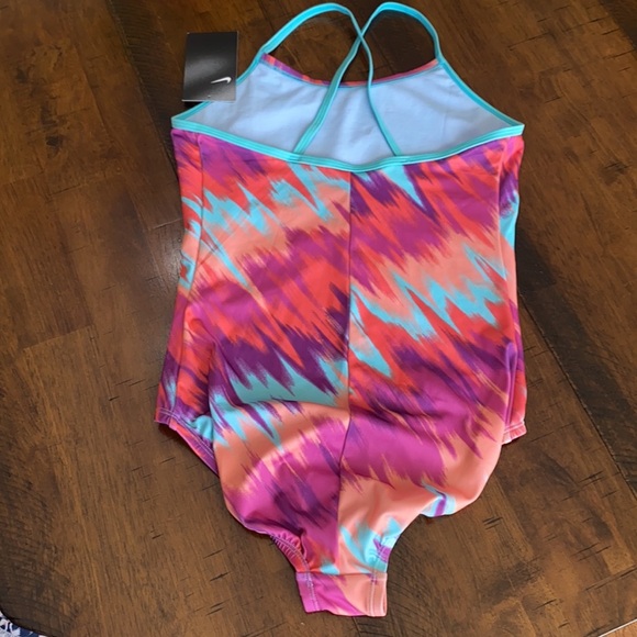 Nike Girls One Piece Swimsuit Cross Razorback - Picture 6 of 11